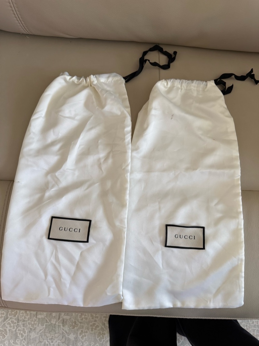 Gucci White Drawstring Dust Bags with Black Logo Patch